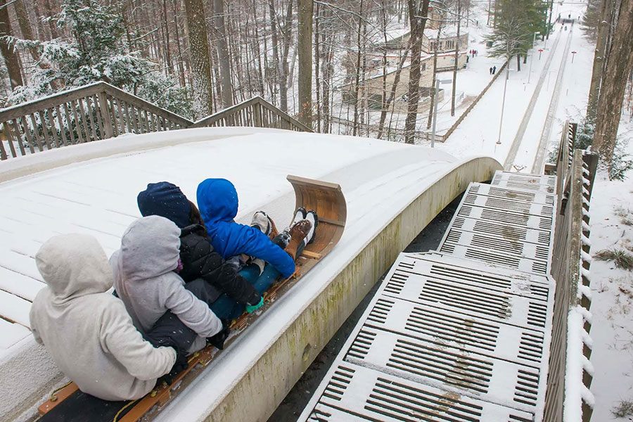 CVNSD tobogganing